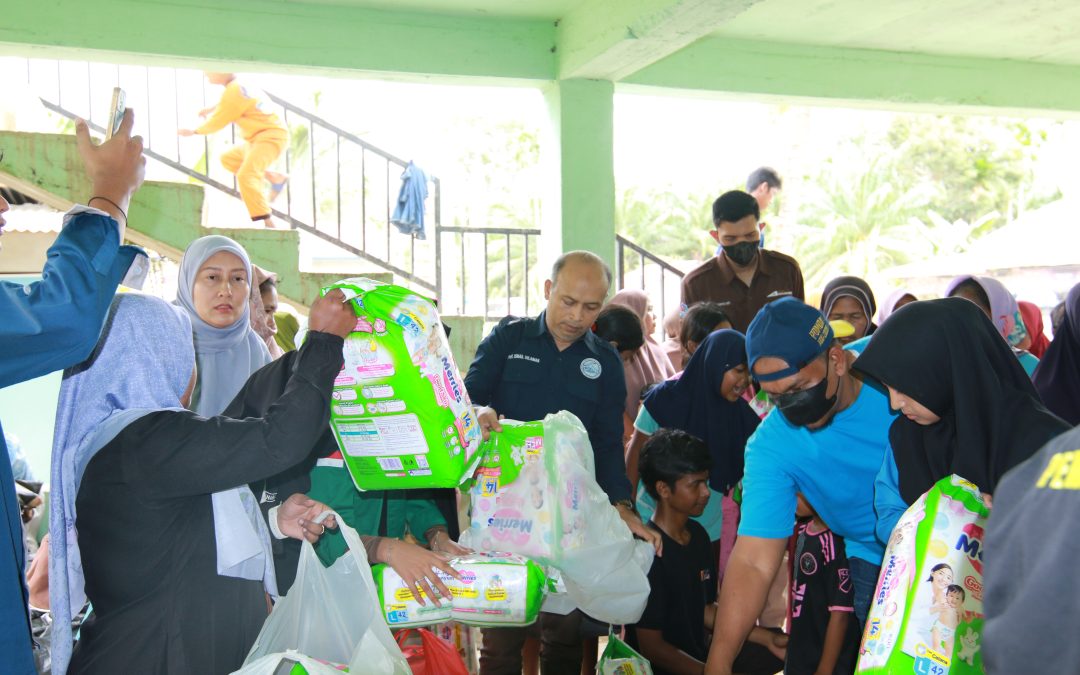 FPIK UTU Gelar Aksi Peduli Bencana: Salurkan Bantuan untuk Warga Terdampak Banjir di Desa Mondua, Kecamatan Tripa Makmur