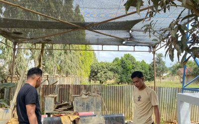 Menyapu Duka, Menyemai Asa: Jejak Bakti “Mahasiswa Berdampak” UTU Pulihkan Tiga Pilar Utama Kampung Durian