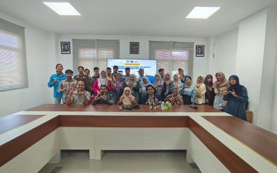 FPIK UTU KAJI POTENSI RUMPUT LAUT UNTUK INDUSTRI PERIKANAN KELAUTAN BERSAMA PAKAR