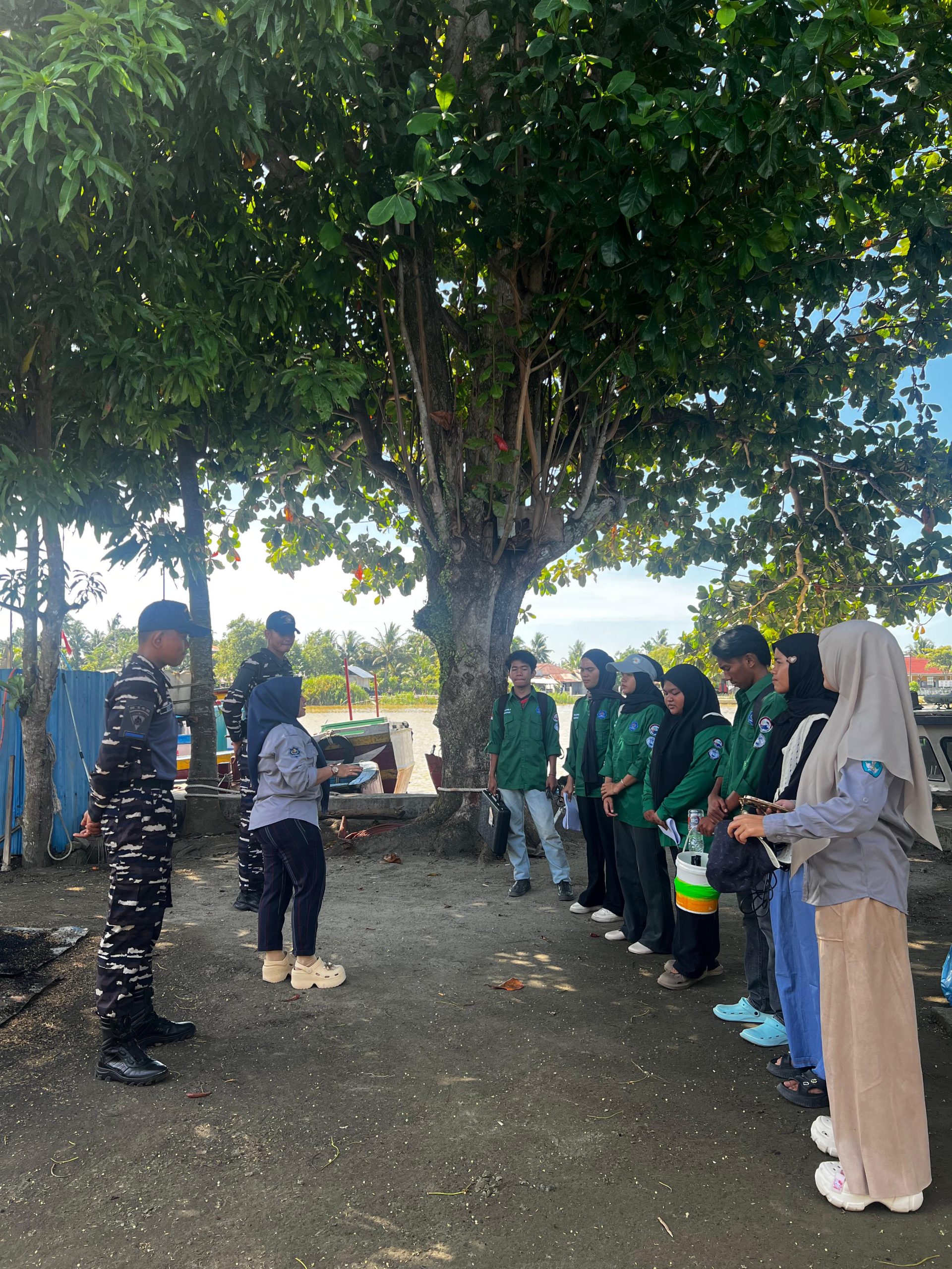 kegiatan di posal pengecekan kualitas air