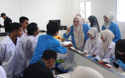Dari Sungai ke Laboratorium: Kolaborasi UTU–USM Perkuat Pembelajaran Produktivitas Perairan